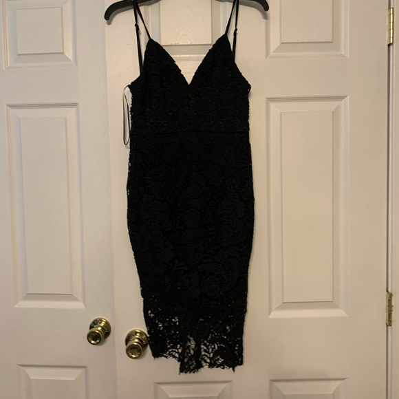 Showpo Typical Lover Dress Knee length NWT - Picture 5 of 5